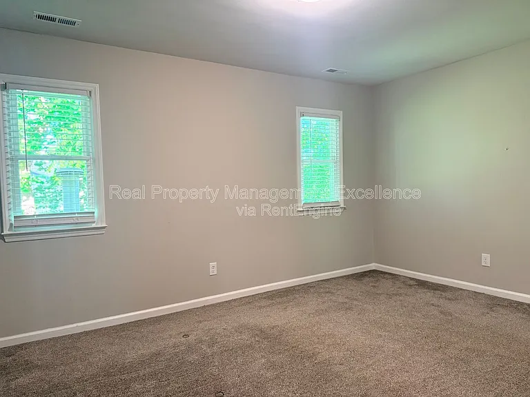 2922 Glenridge Dr #A — Photo 19