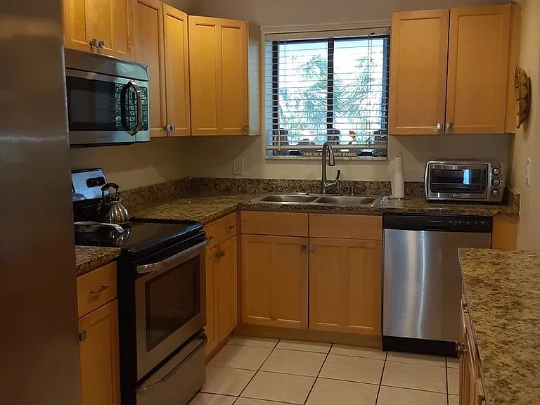 350 S Polk Dr #207 — Photo 5