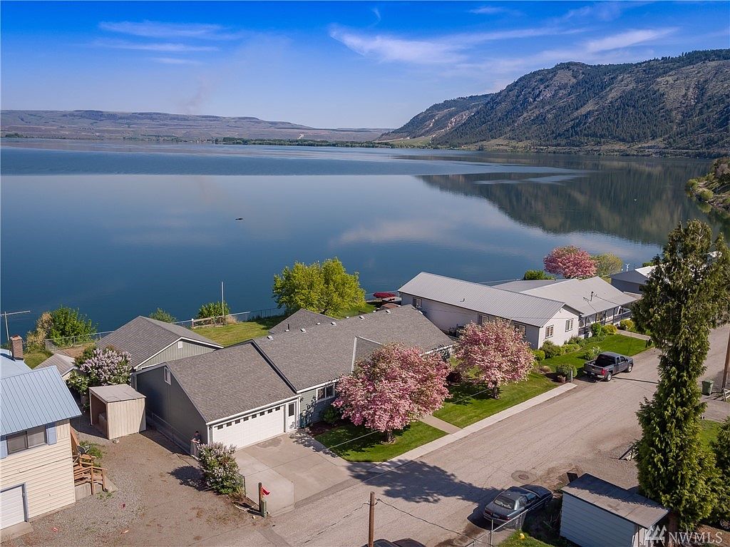 410 Lakeview Way Brewster Wa 912 Mls Zillow
