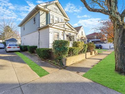 87-41 256th Street, Floral Park, NY, 11001