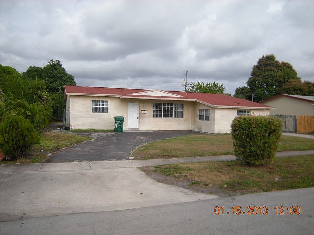1st image of 4931 NW 15th St