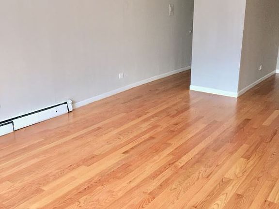 2nd image of 1514 W Morse Ave
