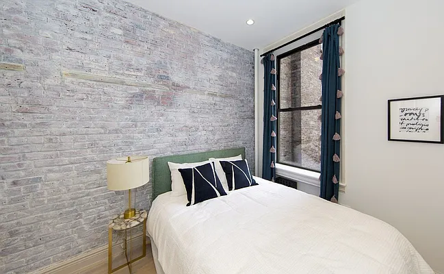 Rented by REAL New York | media 9