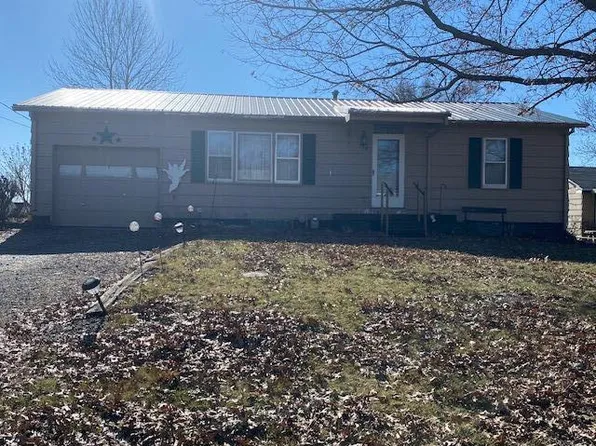 758 E Rea St, Marshall, MO 65340