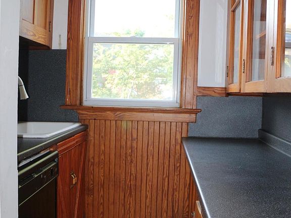 ORIGINAL BUTLERS PANTRY AMPLE STORAGE