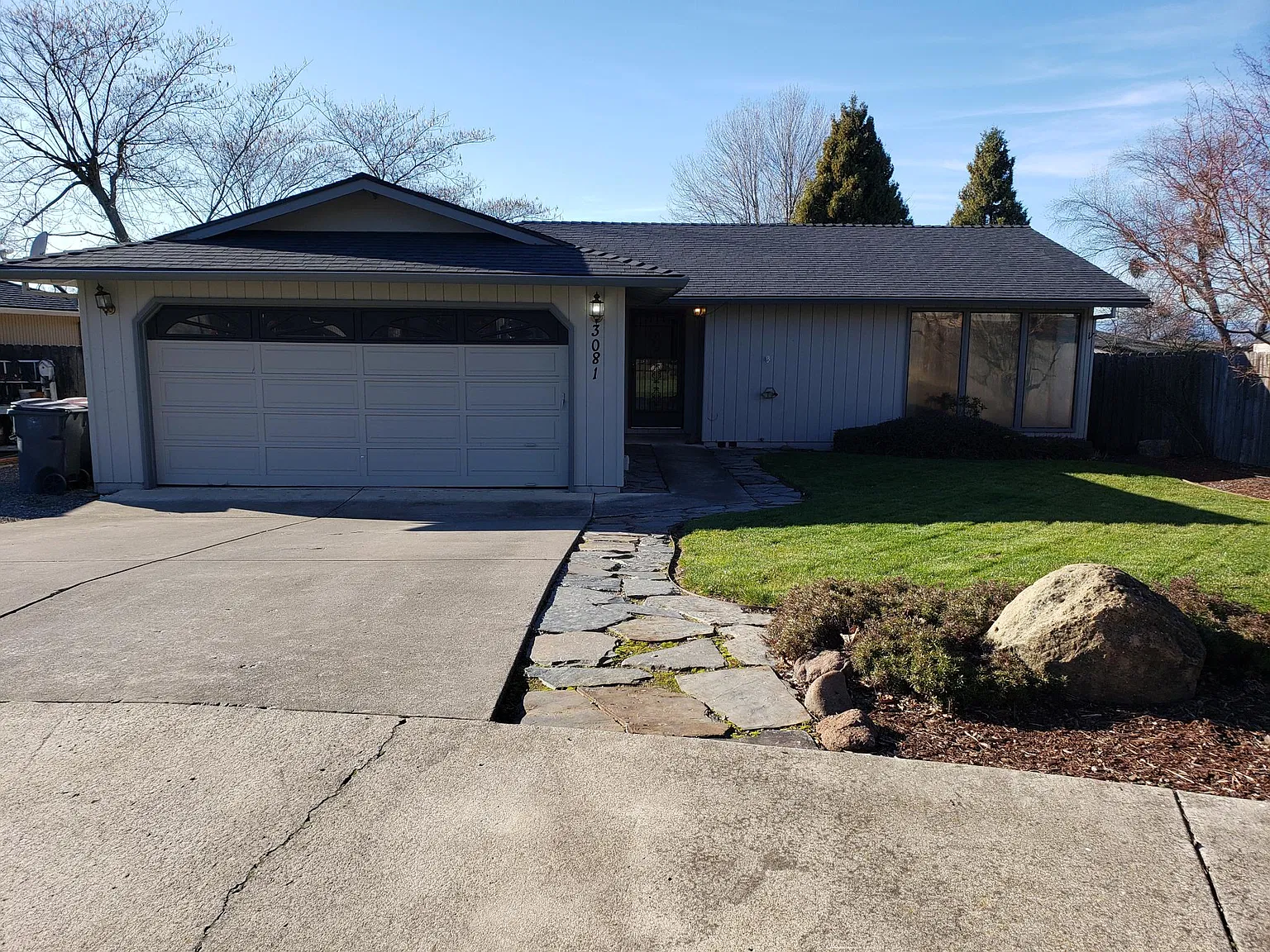 3 bed, 1500 sqft, $2,100 — Photo 2