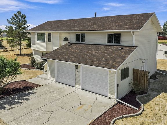 2nd image of 391 Edgebrook Dr
