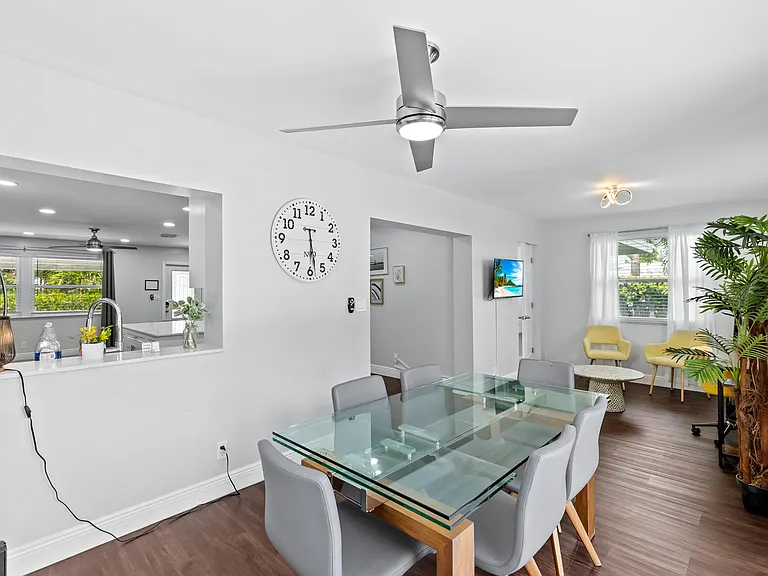 1800 NE 28th Ave — Photo 14