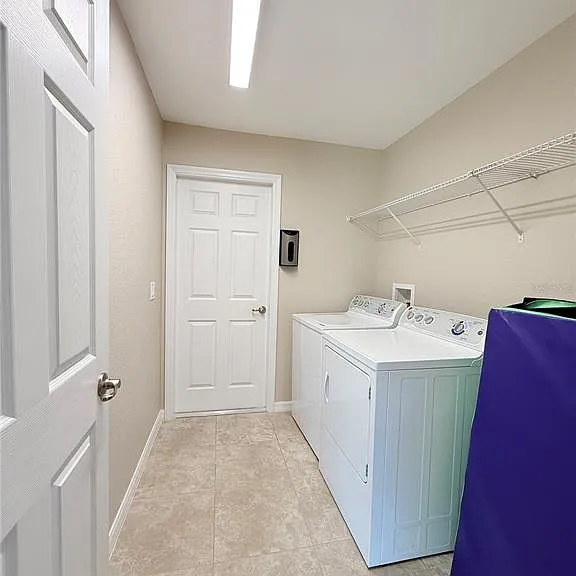 15712 SW 37th Cir — Photo 20