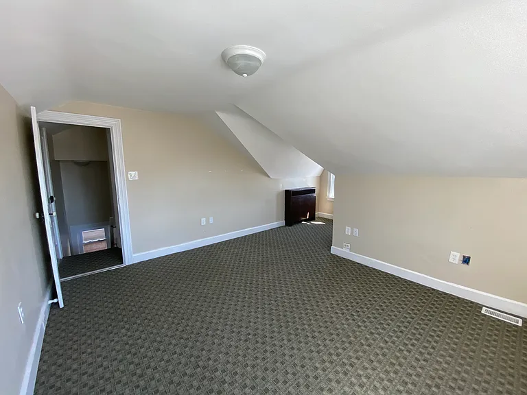 25 E North St — Photo 30