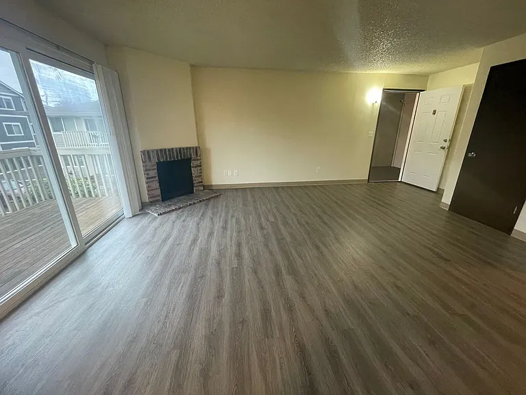 7611 Pacific Ave — Photo 10