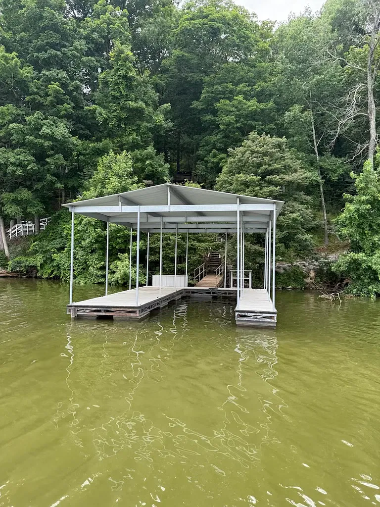 3 bed, 910 sqft, $1,200 — Photo 1