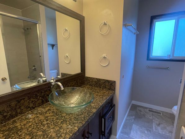 4 bedroom rental in Abbotsford — photo 19