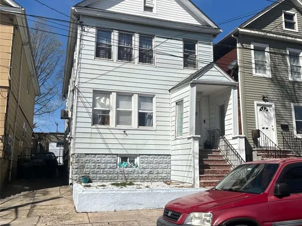 18-34 130th Street, College Point, NY 11356