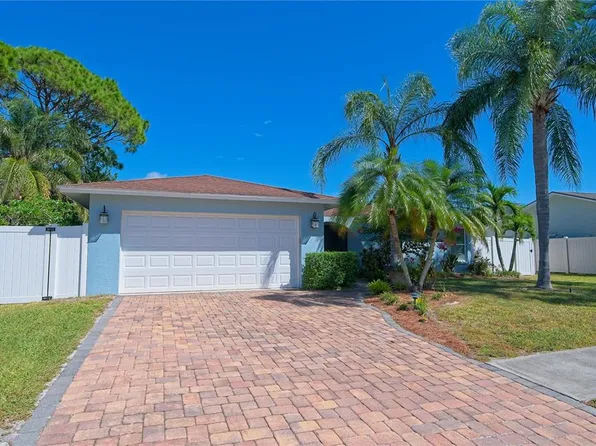 3947 Lemonwood Dr, Sarasota, FL 34232
