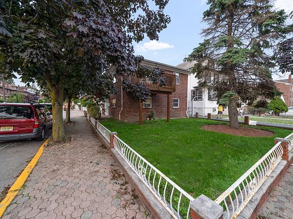 3rd image of 500 Highridge Ave