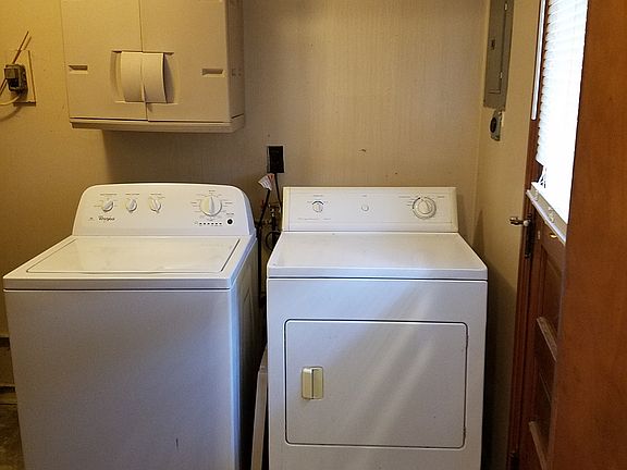4th image of 30 S De Witt Pl