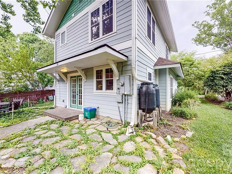 19 Sevan Ct — Photo 7