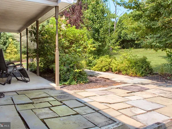 142 Moser Ln, Lewisburg, PA 17837
