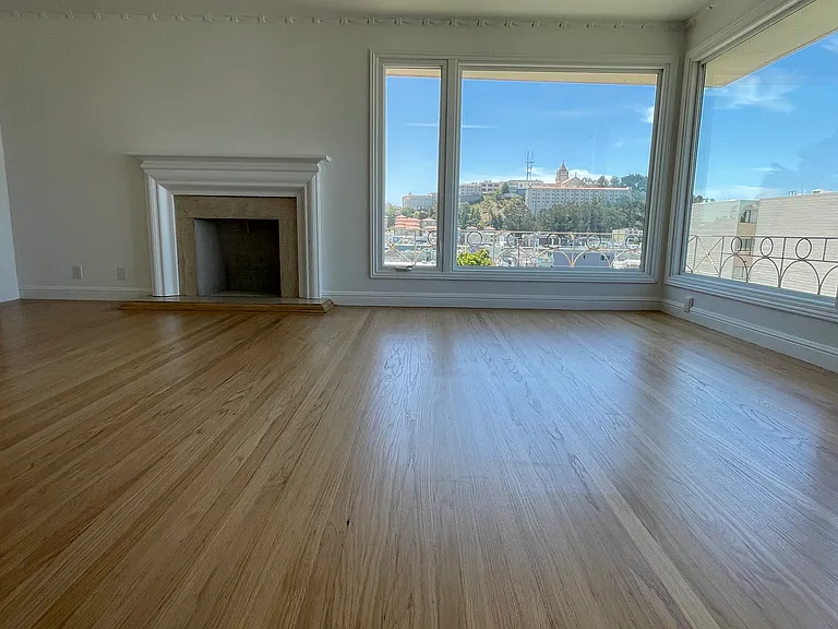 302 Euclid Ave — Photo 3