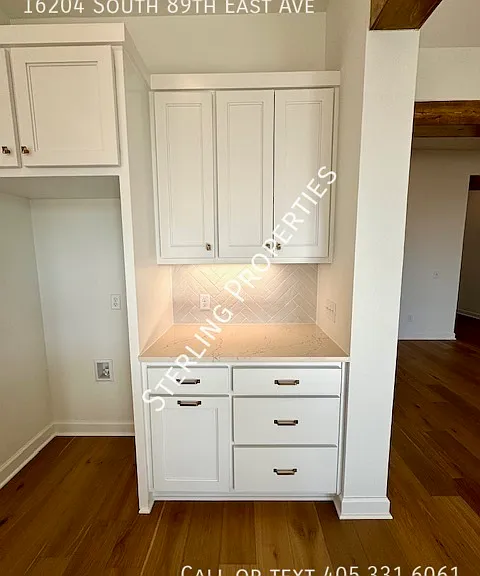 16204 S 89th East Ave — Photo 16