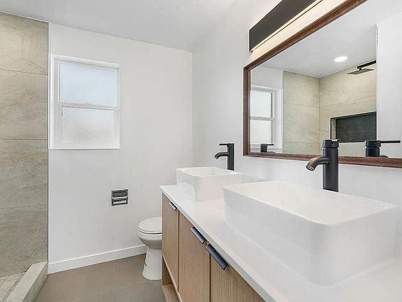 5th image of 282 E Downington Ave #282