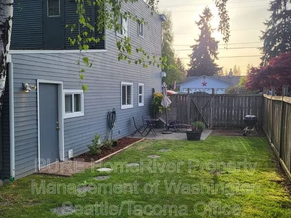 802 9th St SW Unit 802, Puyallup, WA 98371