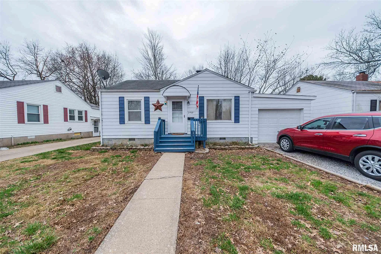 2709 Mannen St photo 1