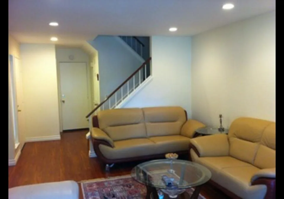 806 Lancaster Dr
