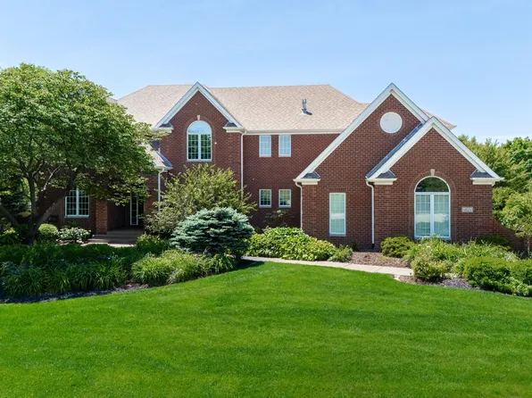 4824 Pigeon Creek Trl, Bettendorf, IA 52722