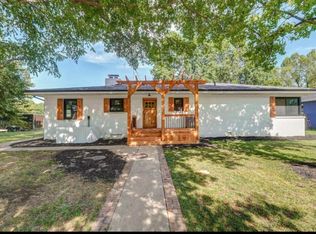 626 N Main, Mt Vernon, MO 65712