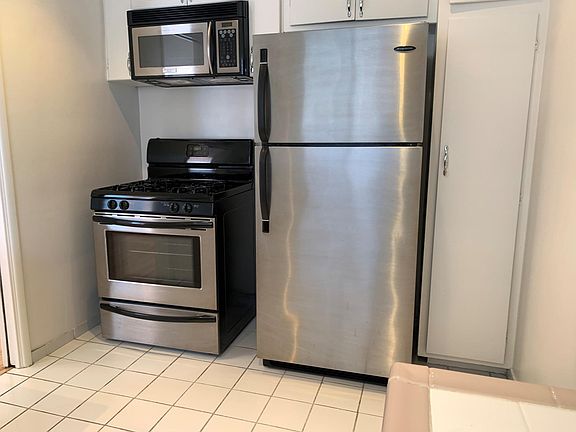 5th image of 1204 N Crescent Heights Blvd APT 7