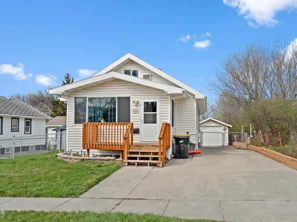 606 N 10th St, Bismarck, ND 58501