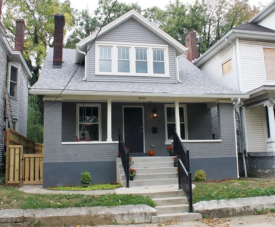 510 E Oak St photo 1