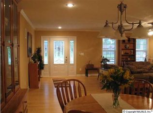 2241 Hillview St NW, Hartselle, AL 35640