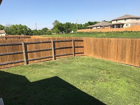 5th image of 1411 Fawn Lily Dr