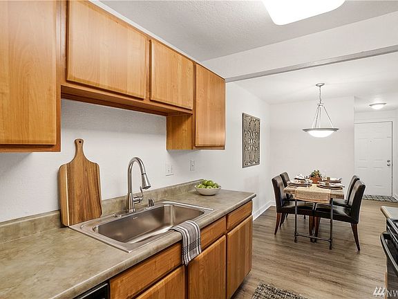 5th image of 16817 Larch Way Unit F103
