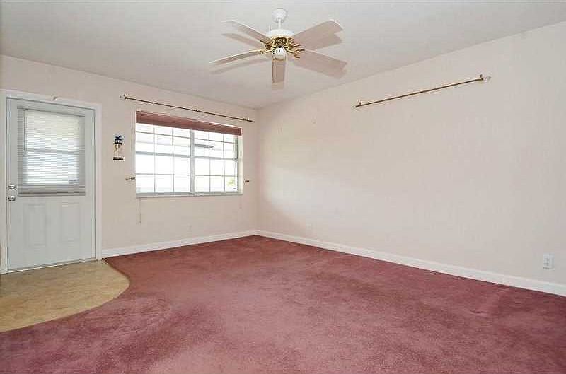 1st image of 2050 NE 39th St #305N