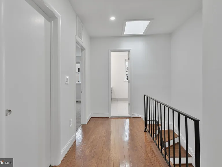 1339 Corcoran St NW — Photo 34