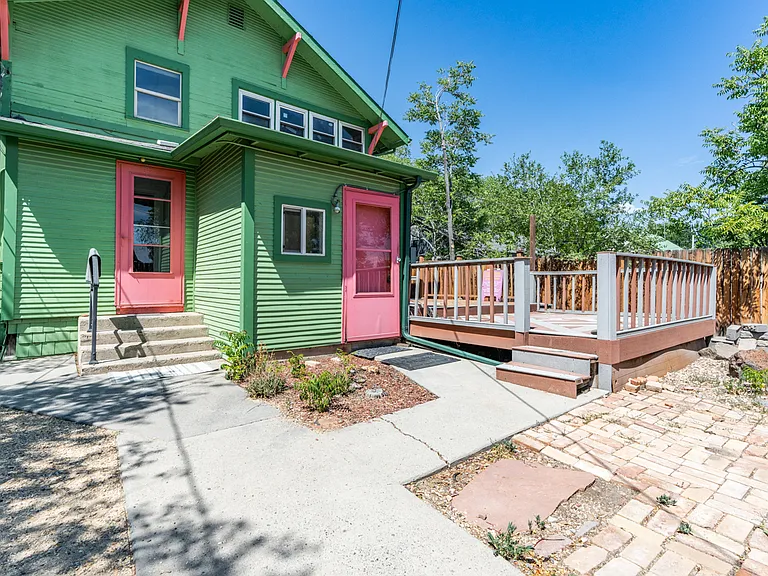 1221 Main St — Photo 35