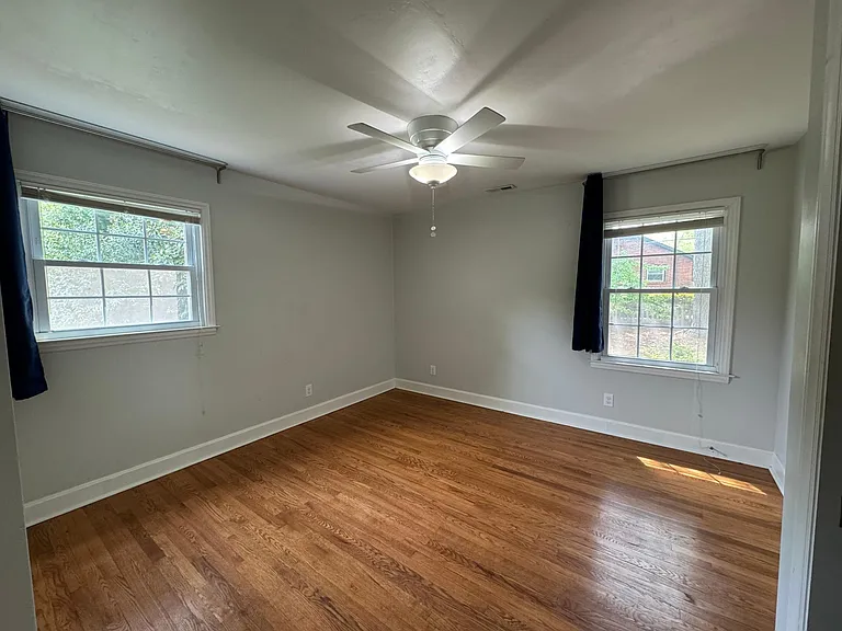 1514 Archdale Dr — Photo 9