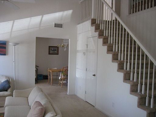2nd image of 601 Westgate Cir