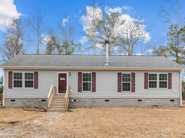153 Country Club Lane, Newport, NC 28570