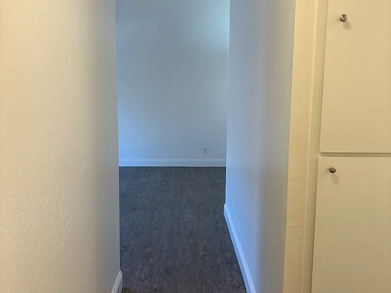 852 Division St #10 — Photo 1