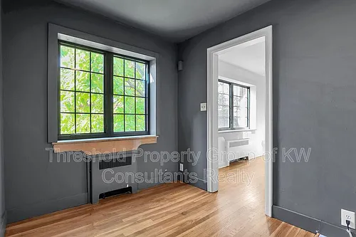 451 E Town St #204 Photo 1