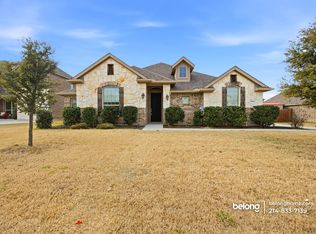 913 Michelle Dr, Midlothian, TX 76065