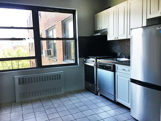 Sold by Keller Williams Realty Landmark | media 36