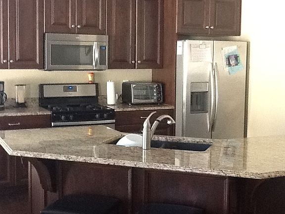 5th image of 3409 Darlington Ave