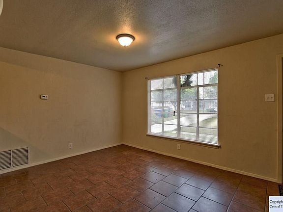 4th image of 423 Surrels Ave