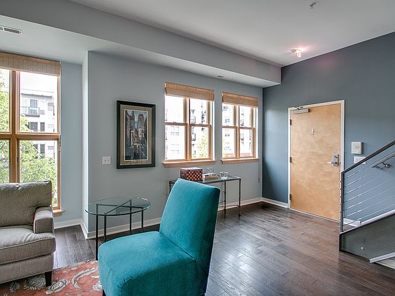 4th image of 2824 Bryant Ave S #201